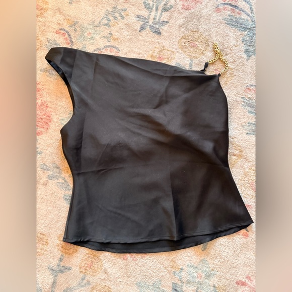 Astr Tops - Astr Black One-Shoulder Blouse with Gold Chain